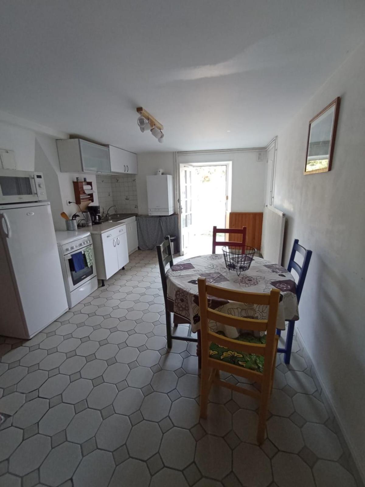 La Maison Bleue 1 *
